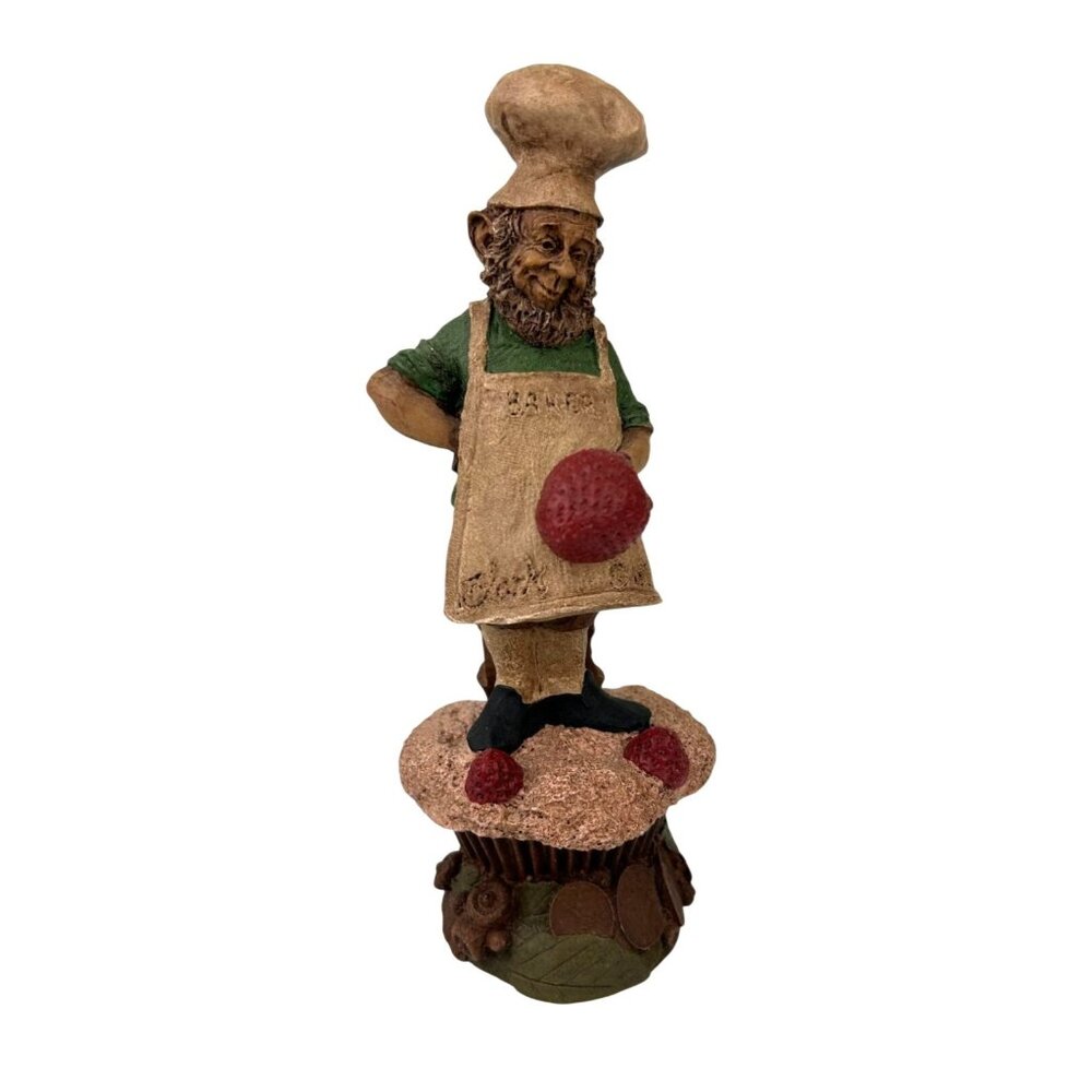 Vintage Tom Clark Blue Ribbon Baker Gnome Retired Strawberry Cupcake Chef #64